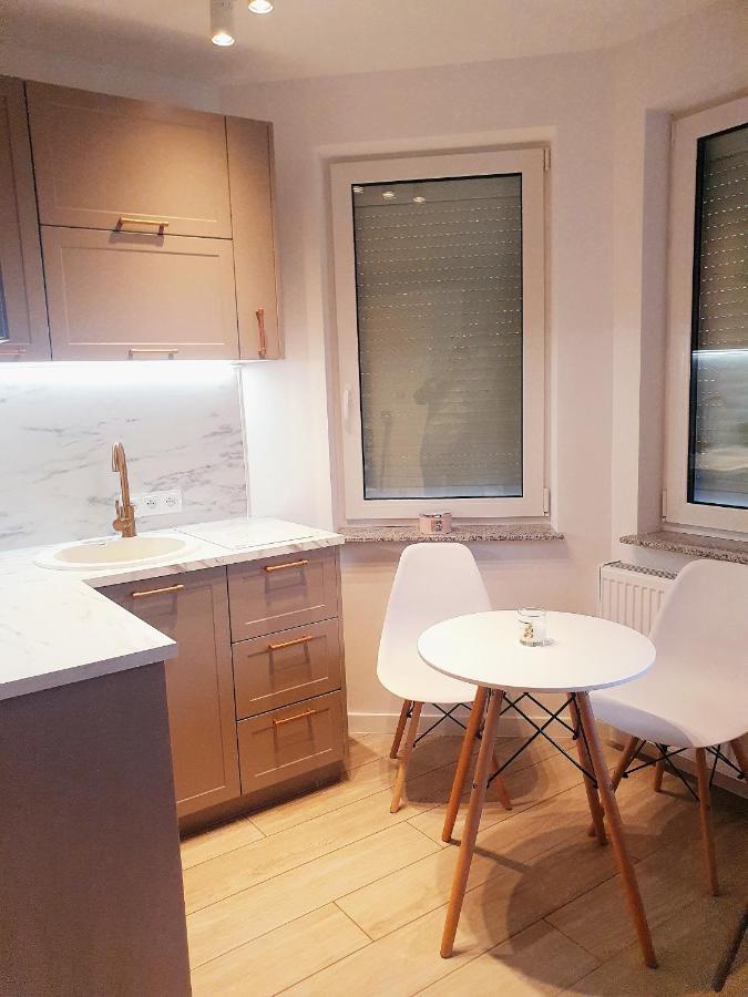 Apartament Beige Z Ogrodkiem Dziwnówek Exteriör bild