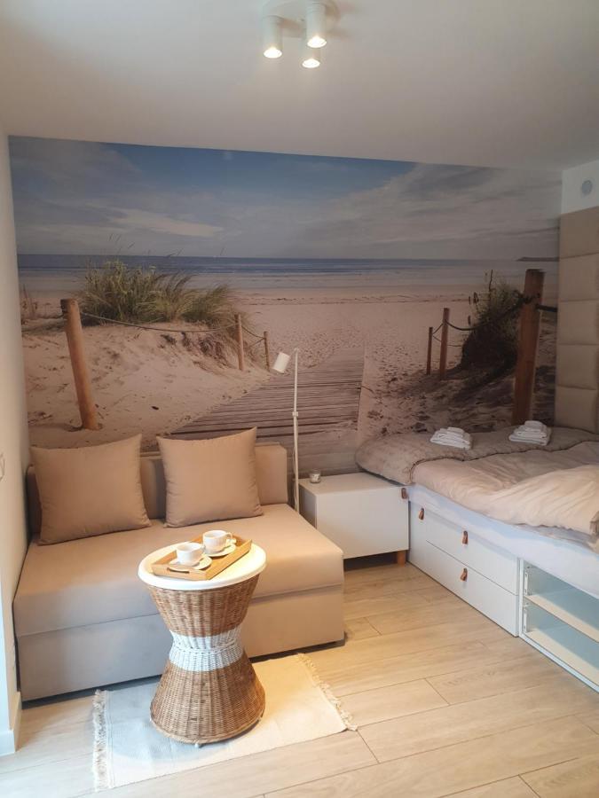 Apartament Beige Z Ogrodkiem Dziwnówek Exteriör bild