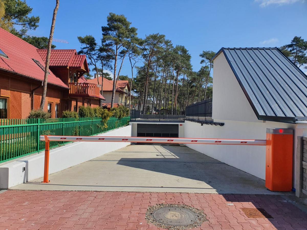 Apartament Beige Z Ogrodkiem Dziwnówek Exteriör bild