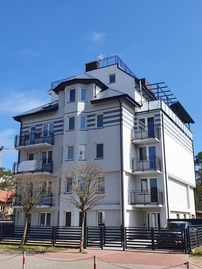 Apartament Beige Z Ogrodkiem Dziwnówek Exteriör bild